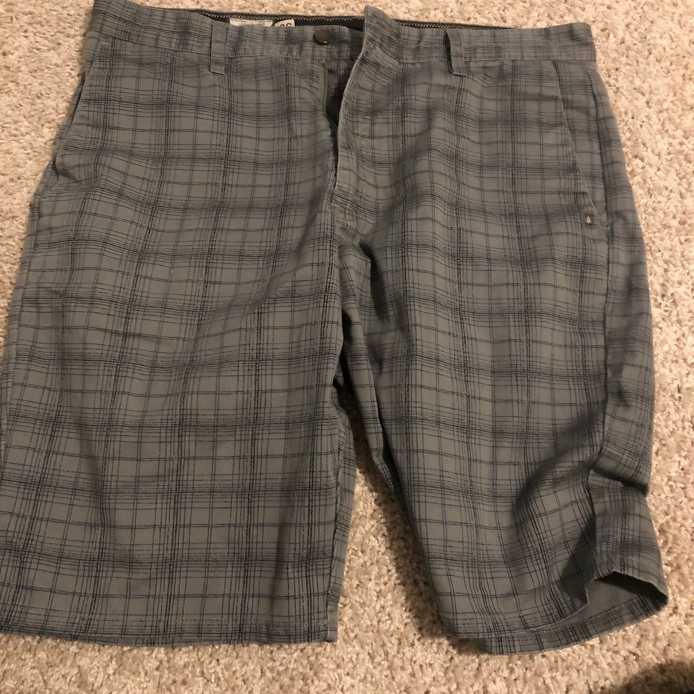 Volcom men’s shorts